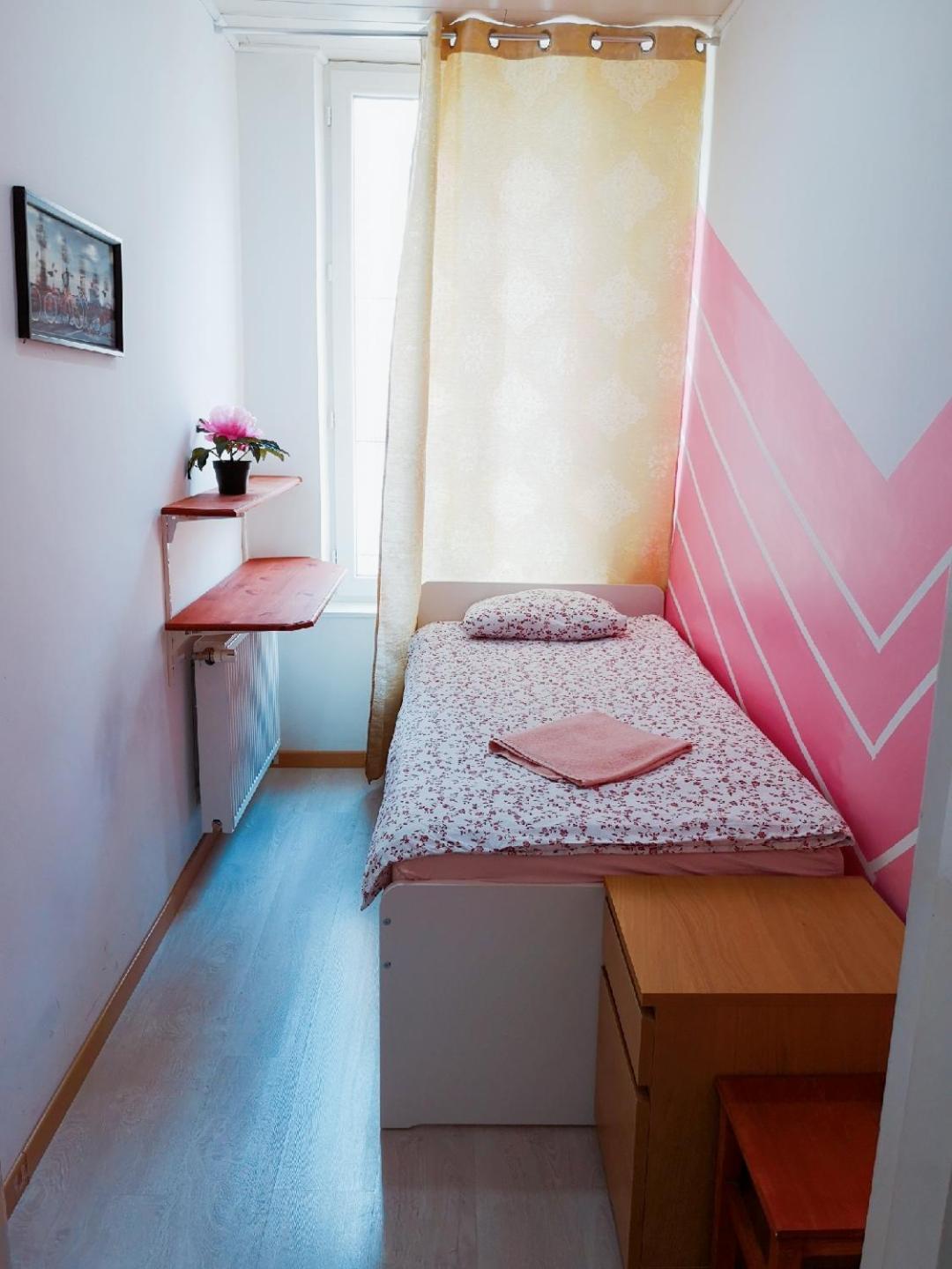 A Private Room For Backpacker Share Bathroom 브뤼셀 외부 사진